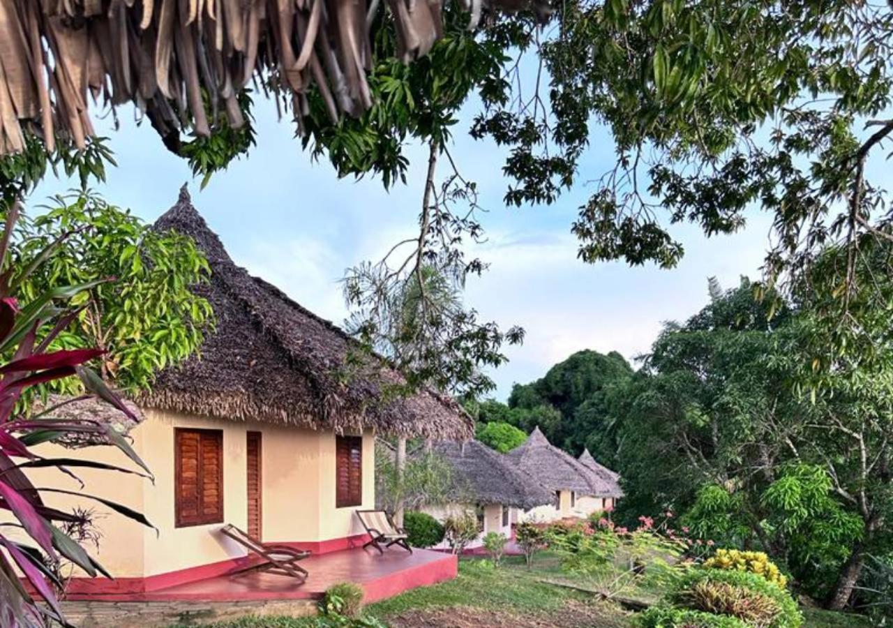 Wings Hotels Nosy-Be Exterior foto